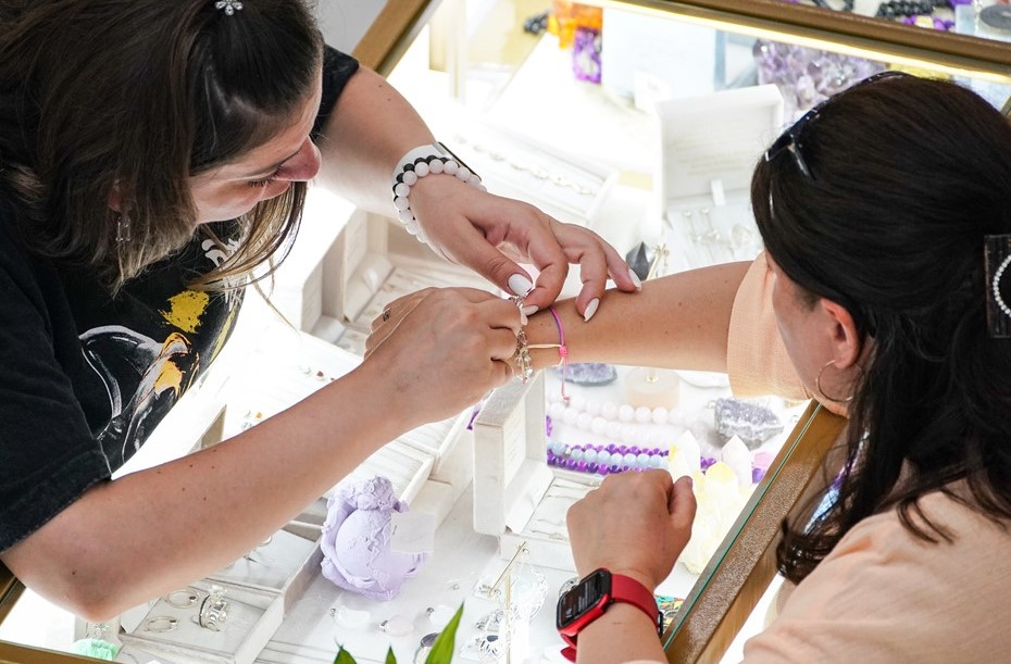 В ювелирных магазинах Кубани продали украшений на 23,8 млрд рублей в 2025 году