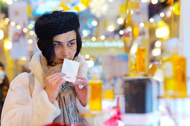 Россияне стали покупать меньше украшений к 8 марта — аналитики