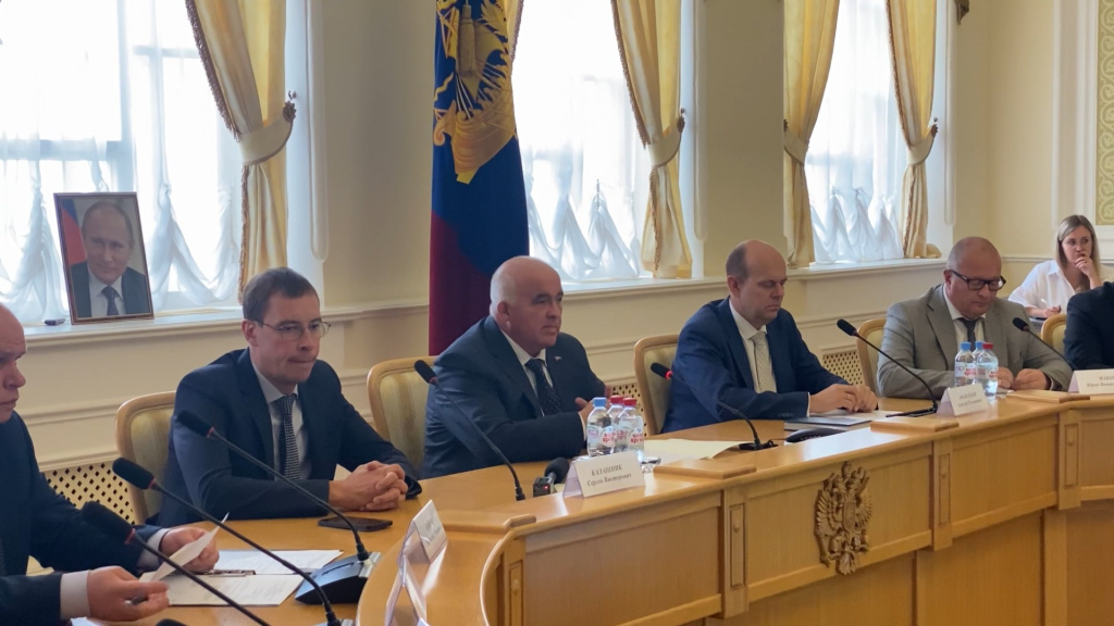 Сергей Ситников обсудил с костромскими ювелирами меры поддержки для развития отрасли
