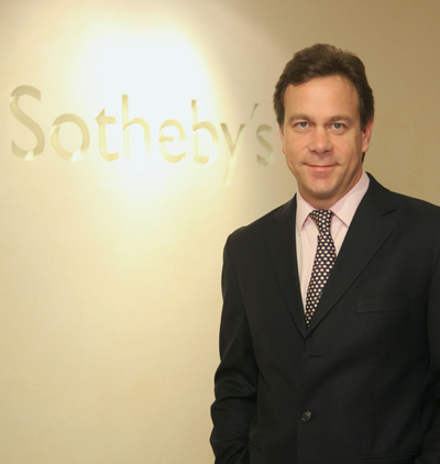 Восточный часовой директор Sotheby’s