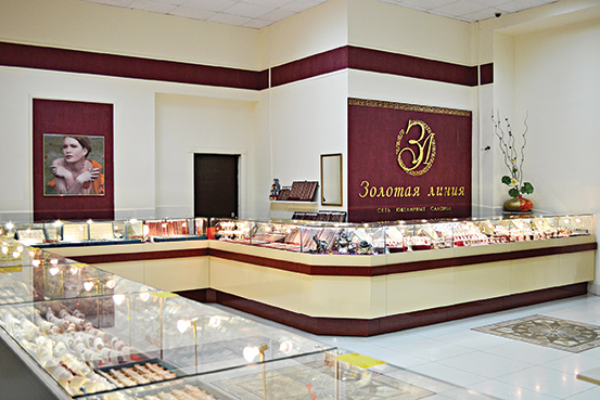 Лучшее оформление торгового зала. Магазин площадью торгового зала до 100 м2. Ювелирный магазин «Золотая линия», Элиста