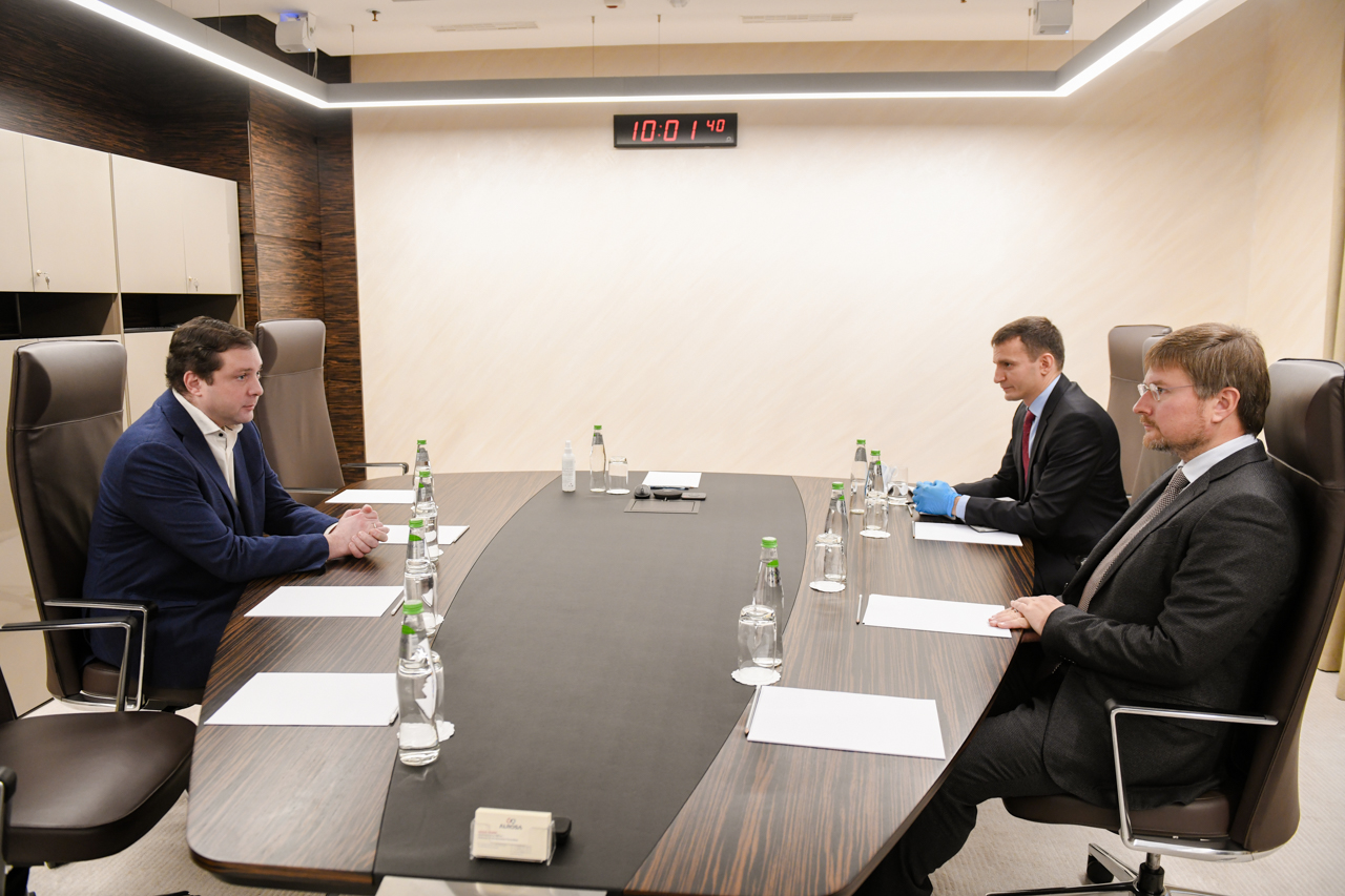 Рабочая встреча Губернатора Алексея Островского с генеральным директором – председателем правления АЛРОСА Сергеем Ивановым