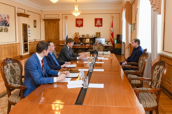 В Смоленске обсудили перспективы ведущего производителя бриллиантов России