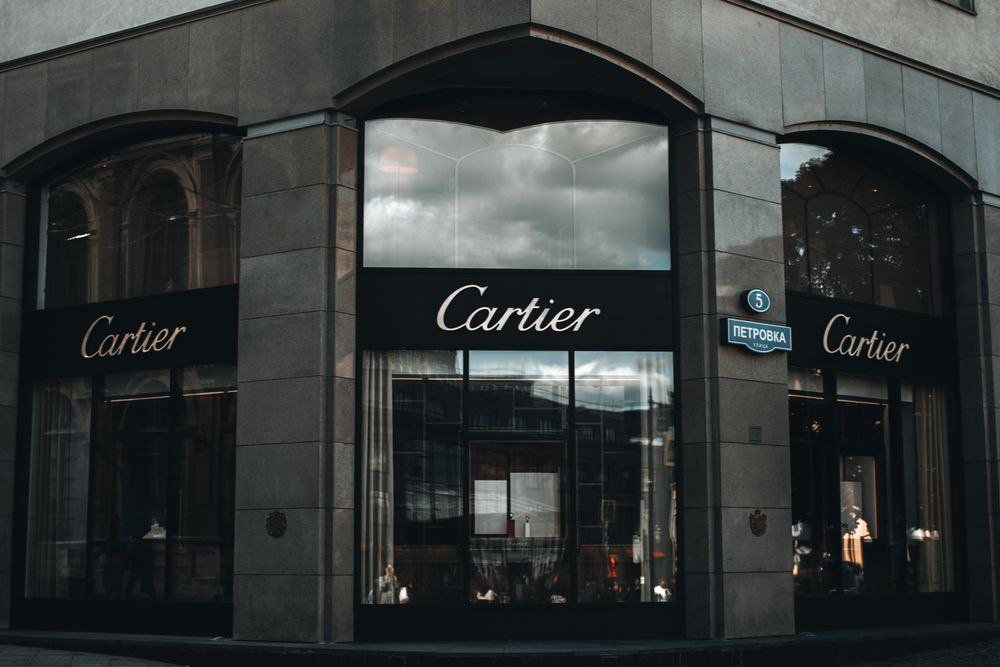Richemont и Tiffany потеряли миллиарды выручки после закрытия бутиков в России