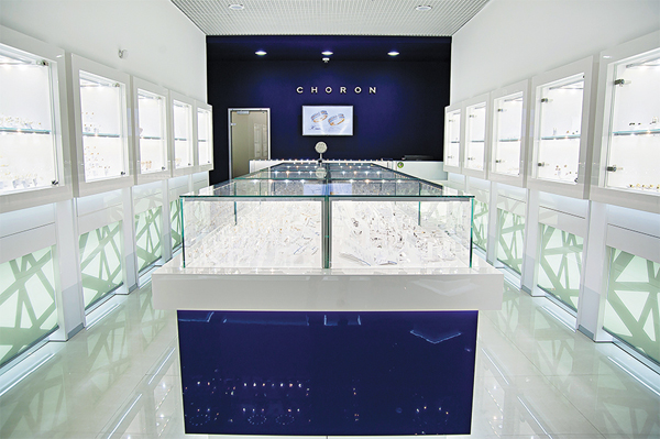 ЛУЧШЕЕ ОФОРМЛЕНИЕ ТОРГОВОГО ЗАЛА. Магазин в торговом центре площадью торгового зала от 50 до 100 м2. Ювелирный магазин CHORON, Москва