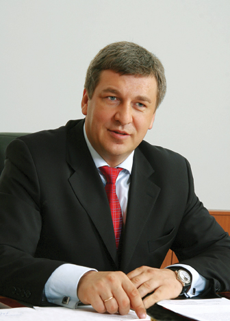 Игорь Николаевич Слюняев, губернатор Костромской области: «В нашем регионе будет создан ювелирный кластер с налоговыми льготами для предприятий»