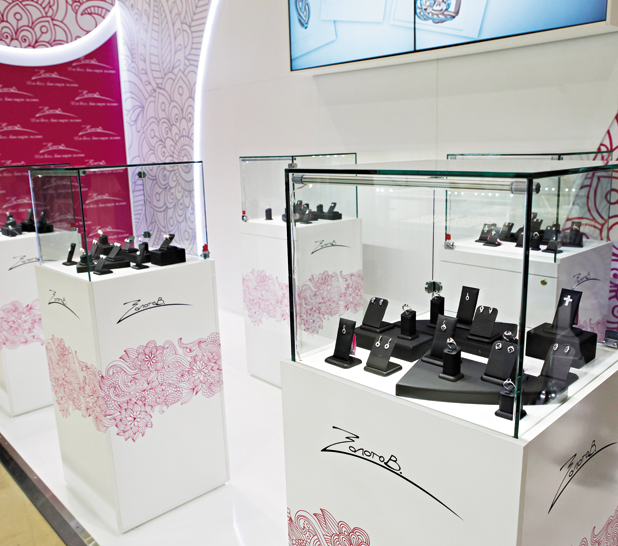 Ювелирная компания «ЗОЛОТОВ»: все готово для встречи с покупателем!