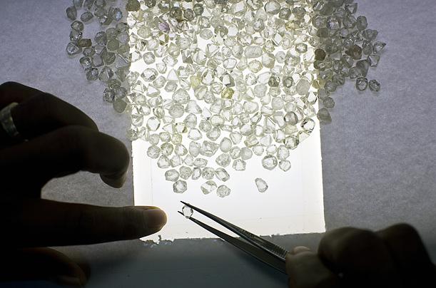 Коррупция в алмазной отрасли ЮАР: De Beers инициирует «полномасштабное расследование»