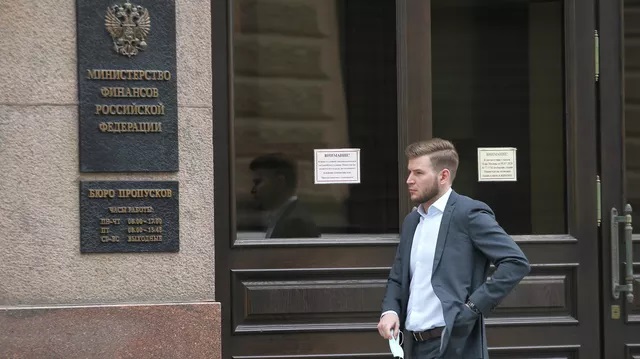 Минфин прокомментировал перенос сертификации алмазов в санкциях ЕС