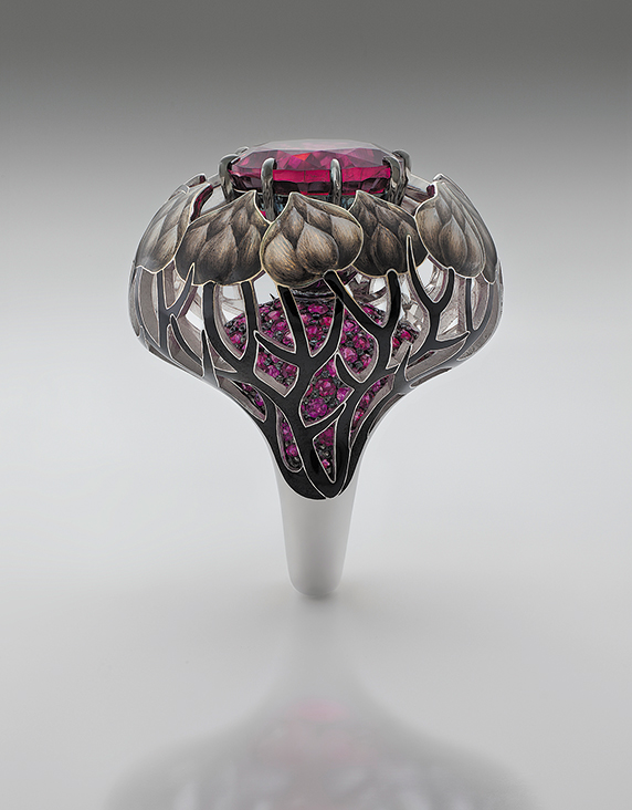 Дина НАСЫРОВА, генеральный директор марки Ilgiz F: «Коллекцию ювелирных украшений нужно монетизировать» Дина НАСЫРОВА, генеральный директор марки Ilgiz F: «Коллекцию ювелирных украшений нужно монетизировать»