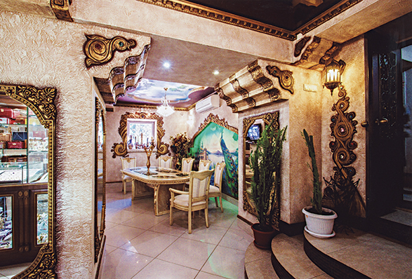 Лучшее оформление торгового зала. Магазин площадью торгового зала до 150 м2. Ювелирный магазин «Сезам», Туапсе