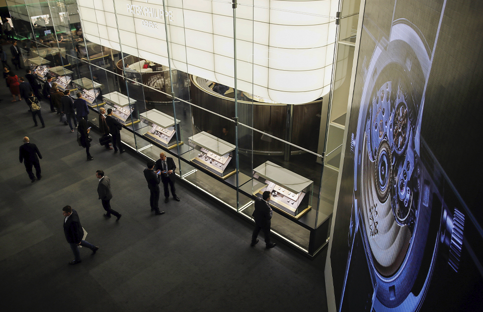 По ком звонит базельский колокол: что случилось с Baselworld