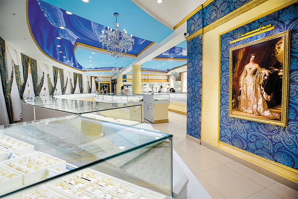 ЛУЧШЕЕ ОФОРМЛЕНИЕ ТОРГОВОГО ЗАЛА Магазин в ТЦ площадью торгового зала от 100 до 150 м2.Ювелирный магазин «Золотая Русь», Биробиджан