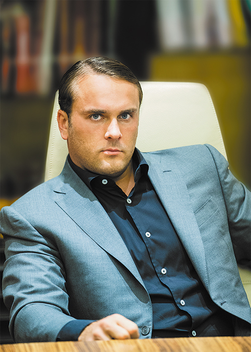 Антон Геннадьевич ПЕТРОВ, председатель совета директоров холдинга «585/Золотой»: «Кризис – лакмусовая бумажка для бизнес-модели компании» Антон Геннадьевич ПЕТРОВ, председатель совета директоров холдинга «585/Золотой»: «Кризис – лакмусовая бумажка для бизнес-модели компании»