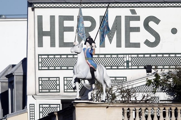 Годовая чистая прибыль Hermes выросла на 77% за счет роста продаж в Азии